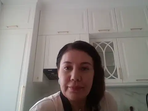 Snapshot of Lomivah chatting on October 27, 2025, 9:32 am Lomivah online show from October 27, 2025, 9:32 am