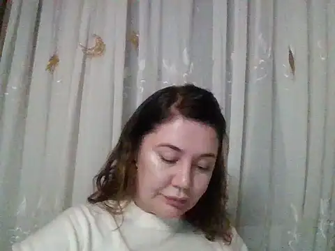 Snapshot of Lomivah chatting on November 23, 2025, 9:03 pm Lomivah online show from November 23, 2025, 9:03 pm