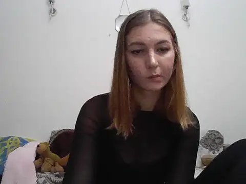 Lysorah online show from November 3, 2025, 5:49 pm