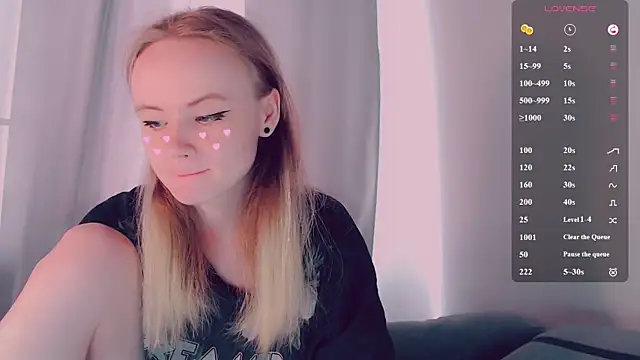 AliceNya cute online show from May 25, 2026, 5:51 am