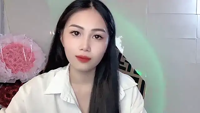 Lyly4757 online show from October 28, 2025, 9:30 am