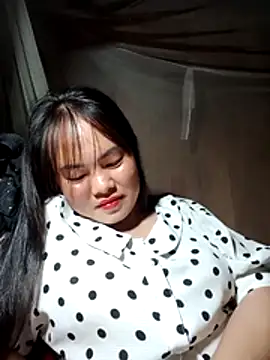 Snapshot of emilyzz chatting on March 26, 2026, 1:53 pm emilyzz online show from March 26, 2026, 1:53 pm