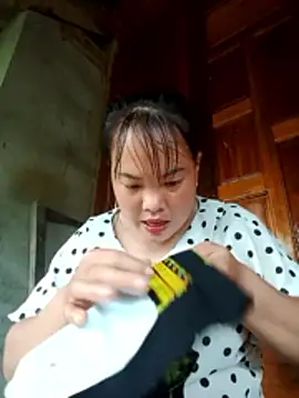 emilyzz online show from May 16, 2026, 10:36 am