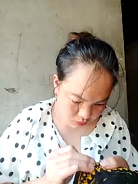 Snapshot of emilyzz chatting on March 31, 2026, 8:05 am emilyzz online show from March 31, 2026, 8:05 am