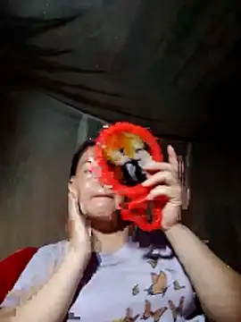 Snapshot of emilyzz chatting on April 4, 2026, 1:28 pm emilyzz online show from April 4, 2026, 1:28 pm