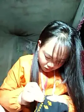 Snapshot of emilyzz chatting on March 6, 2026, 1:55 am emilyzz online show from March 6, 2026, 1:55 am