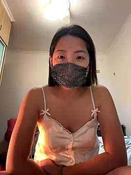 Snapshot of TiNa_wiwi chatting on October 24, 2025, 9:41 am TiNa wiwi online show from October 24, 2025, 9:41 am