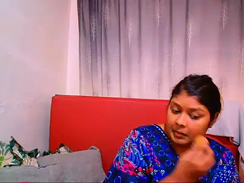Snapshot of IndianBarbie00 chatting on September 30, 2025, 5:35 am IndianBarbie00 online show from September 30, 2025, 5:35 am