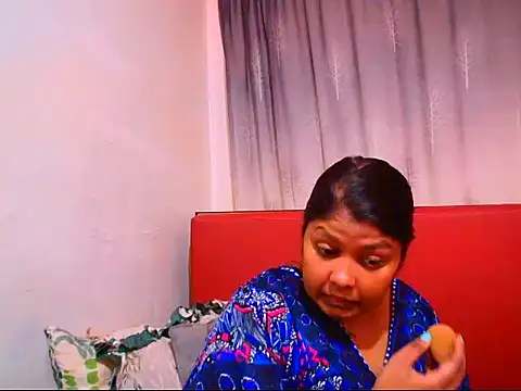 Snapshot of IndianBarbie00 chatting on October 1, 2025, 5:56 am IndianBarbie00 online show from October 1, 2025, 5:56 am