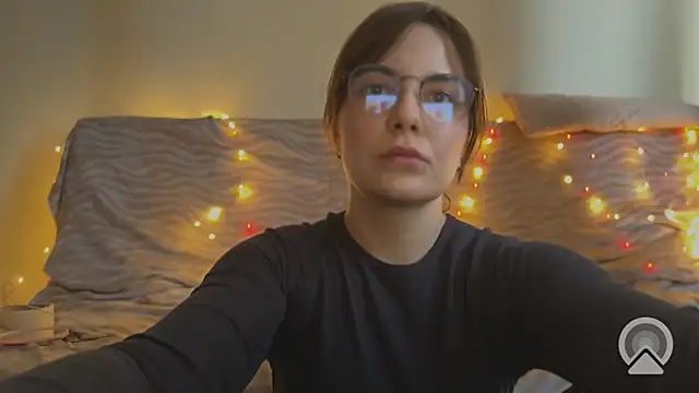 Snapshot of Feloraa chatting on July 30, 2026, 2:16 pm Feloraa online show from July 30, 2026, 2:16 pm