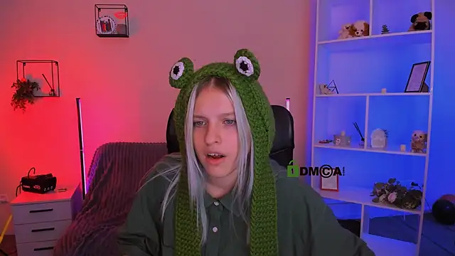 kaela spell  online show from November 7, 2025, 10:13 pm