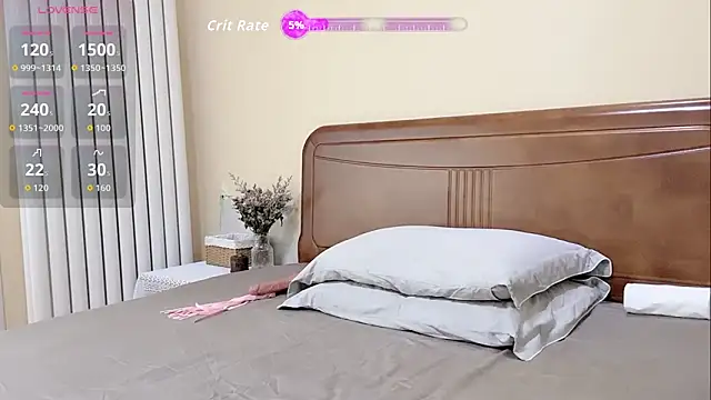 Xueer-1 online show from October 10, 2025, 12:55 am