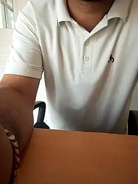 Snapshot of karandeep_Bhagat chatting on October 1, 2025, 5:12 am karandeep Bhagat online show from October 1, 2025, 5:12 am