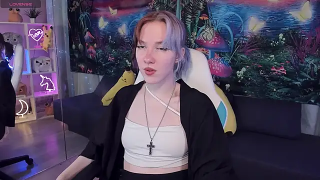 Snapshot of JessieRich chatting on September 30, 2025, 12:22 pm JessieRich online show from September 30, 2025, 12:22 pm