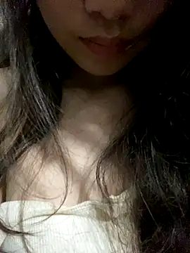 Bella sexy98 online show from December 15, 2025, 2:23 pm