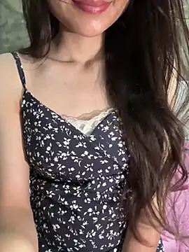 Bella sexy98 online show from May 27, 2026, 2:46 pm