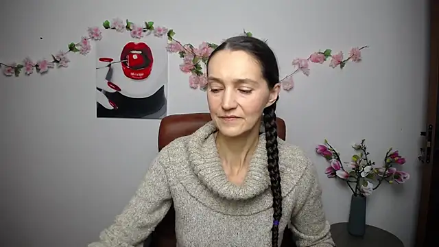 TayaFinch online show from November 7, 2025, 1:15 pm