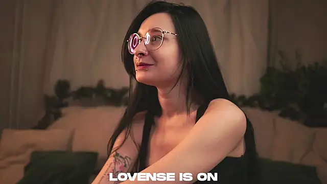 DarcyAspacio online show from January 16, 2026, 11:25 am