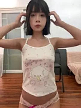 qiqi x online show from March 10, 2026, 2:32 pm