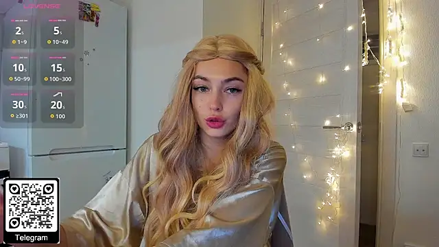 KristenHarrington online show from December 18, 2025, 1:15 pm