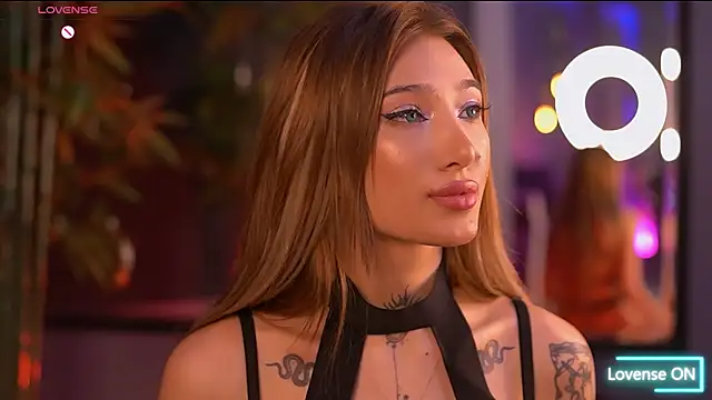 Snapshot of SiennaJayden chatting on November 19, 2025, 6:30 pm SiennaJayden online show from November 19, 2025, 6:30 pm