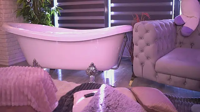 Snapshot of SiennaJayden chatting on September 22, 2025, 8:31 am SiennaJayden online show from September 22, 2025, 8:31 am