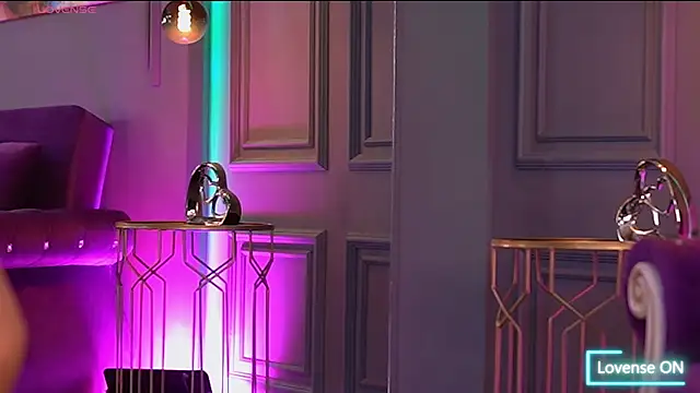 Snapshot of SiennaJayden chatting on November 25, 2025, 6:41 pm SiennaJayden online show from November 25, 2025, 6:41 pm