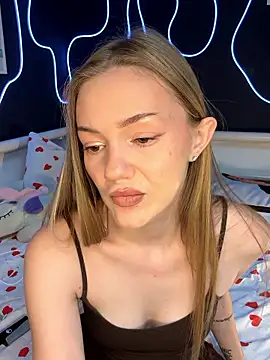 Snapshot of MilaMoone chatting on January 12, 2026, 10:33 am MilaMoone online show from January 12, 2026, 10:33 am