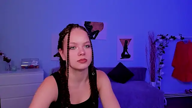 Snapshot of BetsyKiss chatting on October 19, 2025, 5:21 am BetsyKiss online show from October 19, 2025, 5:21 am