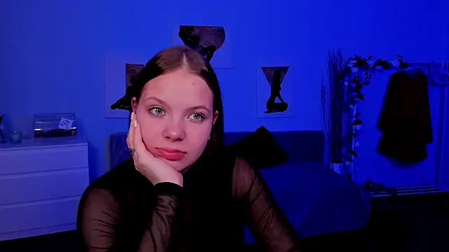 Snapshot of BetsyKiss chatting on November 27, 2025, 5:35 pm BetsyKiss online show from November 27, 2025, 5:35 pm