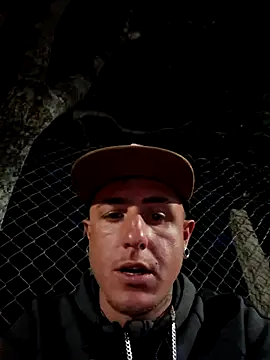 Snapshot of Bottz777 chatting on November 13, 2025, 10:02 pm Bottz777 online show from November 13, 2025, 10:02 pm