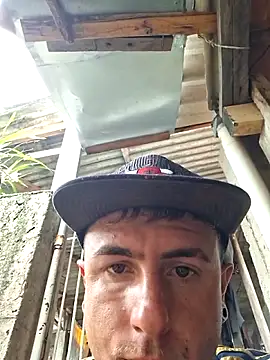 Snapshot of Bottz777 chatting on November 17, 2025, 5:50 pm Bottz777 online show from November 17, 2025, 5:50 pm