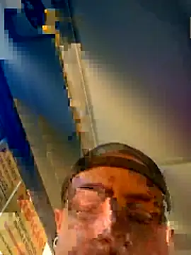 Snapshot of Bottz777 chatting on November 22, 2025, 3:44 pm Bottz777 online show from November 22, 2025, 3:44 pm