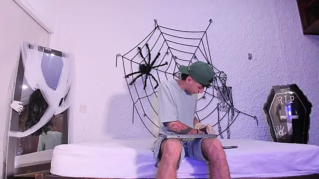 j martony online show from October 16, 2025, 12:02 pm