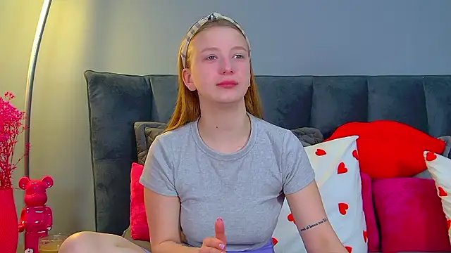 BeatriceBinoche online show from March 11, 2026, 6:51 am