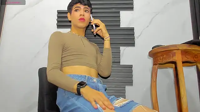 Snapshot of Juan_twinks chatting on September 28, 2025, 1:29 pm Juan twinks online show from September 28, 2025, 1:29 pm