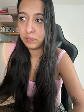 Valerygomez02 online show from May 7, 2026, 9:18 pm