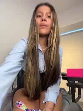 EMILIIA RICHTER   online show from March 21, 2026, 7:51 pm