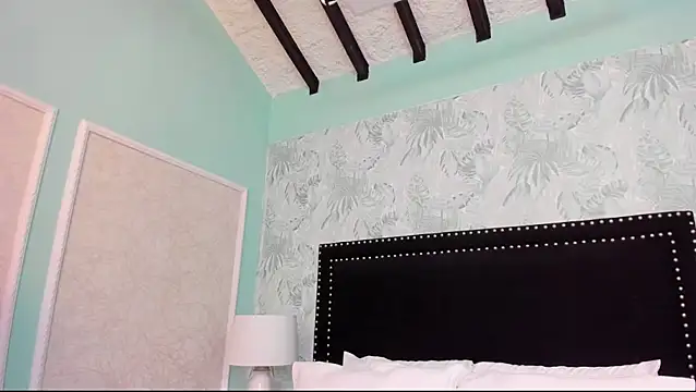 SamyySwet online show from December 1, 2025, 8:32 pm