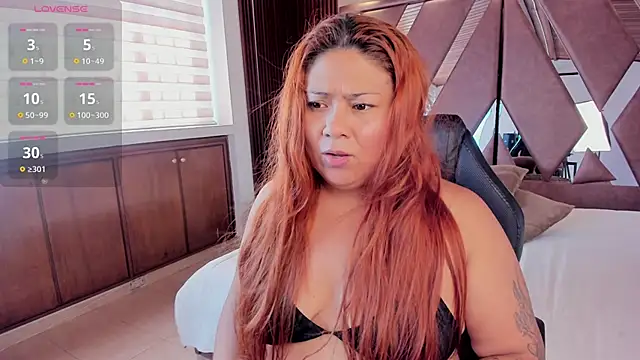 Snapshot of Zoe-stonee chatting on September 29, 2025, 8:14 pm Zoe-stonee online show from September 29, 2025, 8:14 pm