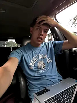 mattebret11 online show from November 1, 2025, 6:13 pm