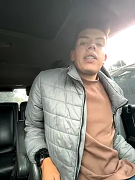 mattebret11 online show from November 3, 2025, 6:11 pm