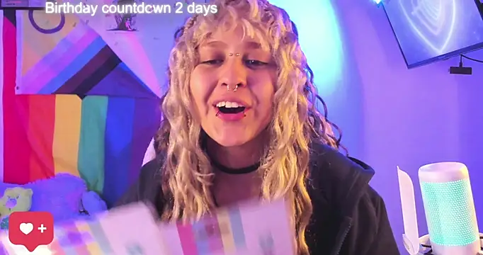 NekoWaifu online show from November 19, 2025, 1:33 pm