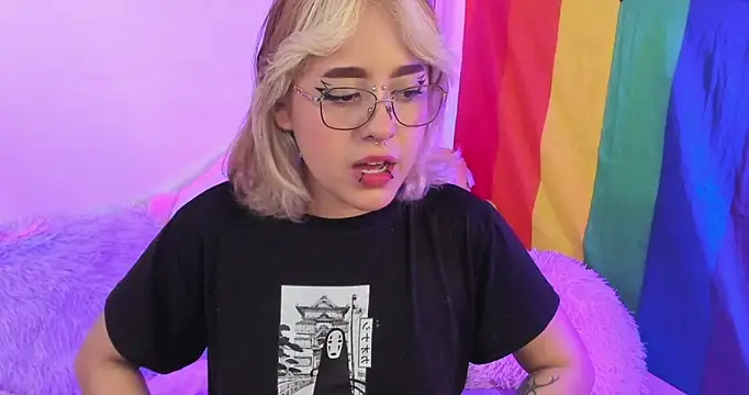 NekoWaifu online show from October 16, 2025, 1:08 pm