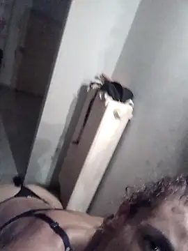 Snapshot of Ladyporca91 chatting on September 19, 2025, 1:42 am Ladyporca91 online show from September 19, 2025, 1:42 am