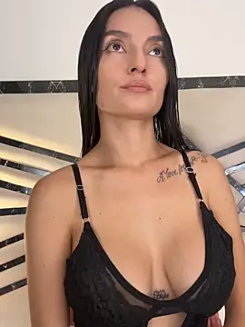 Snapshot of MiaKane99 chatting on February 26, 2026, 3:50 am MiaKane99 online show from February 26, 2026, 3:50 am