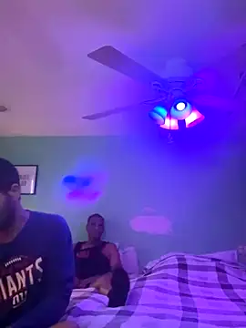 Snapshot of versatilevortex chatting on October 12, 2025, 7:59 pm versatilevortex online show from October 12, 2025, 7:59 pm