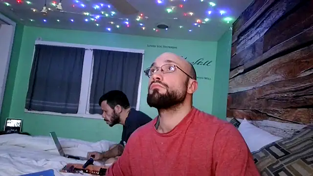 Snapshot of versatilevortex chatting on October 29, 2025, 4:00 am versatilevortex online show from October 29, 2025, 4:00 am