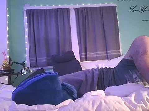 Snapshot of versatilevortex chatting on November 16, 2025, 2:05 am versatilevortex online show from November 16, 2025, 2:05 am