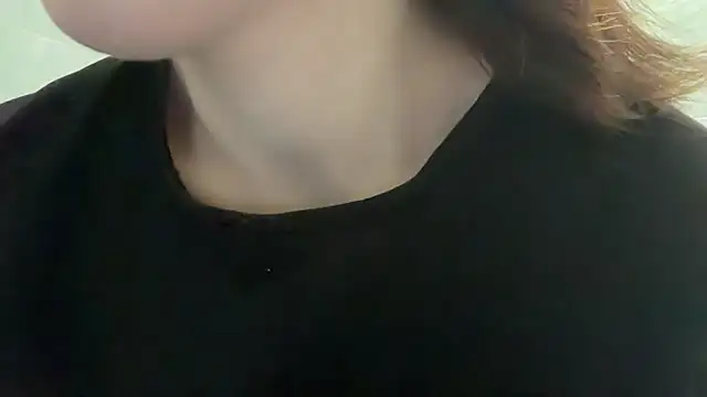 Snapshot of MargarettNewbie chatting on October 4, 2025, 4:14 am MargarettNewbie online show from October 4, 2025, 4:14 am